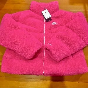 Nike Sportswear Therma-FIT City Series
Synthetic Fill High-Pile Fleece Jacket